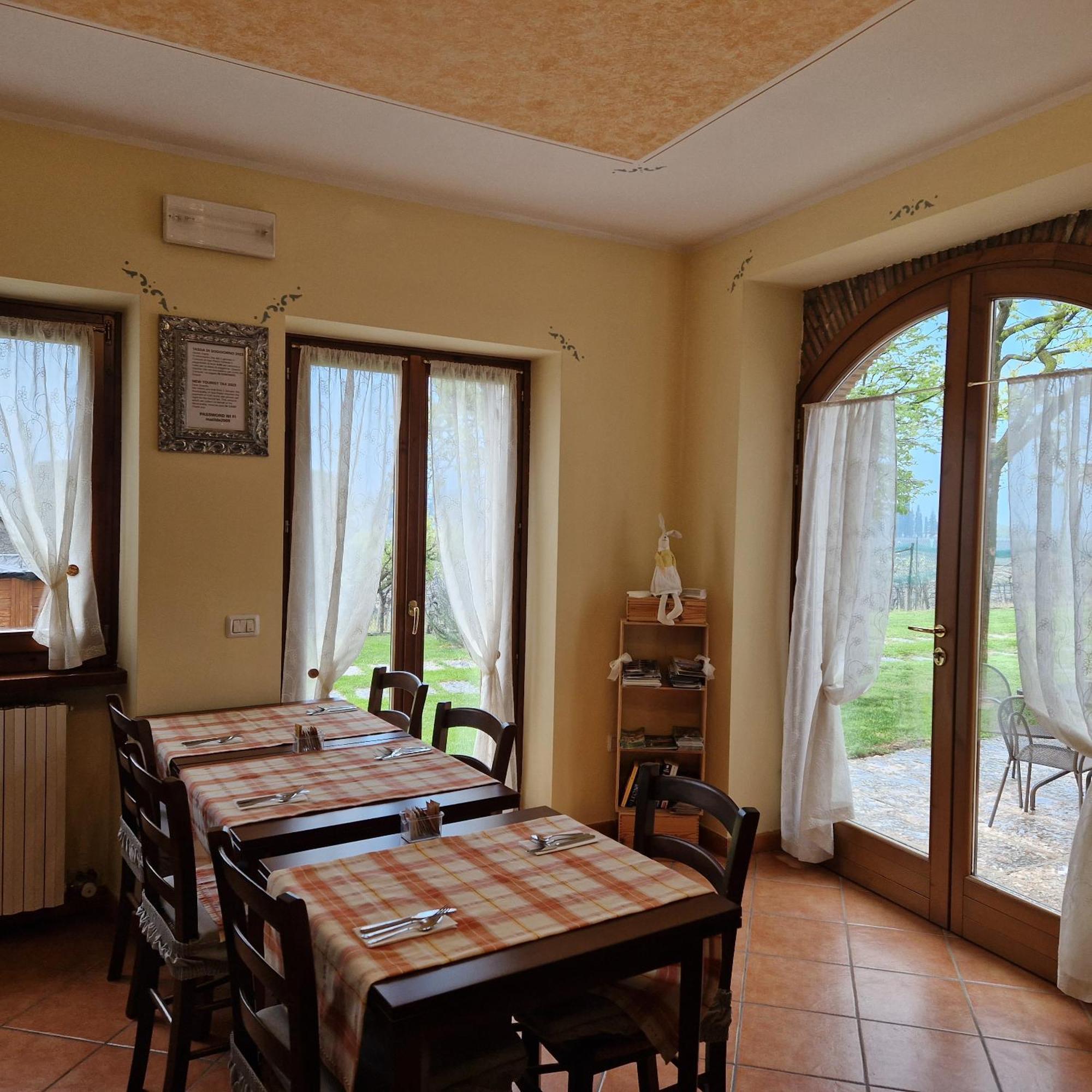 Agriturismo El Crear ซานเปียโตร อิน กาเรียโน ภายนอก รูปภาพ