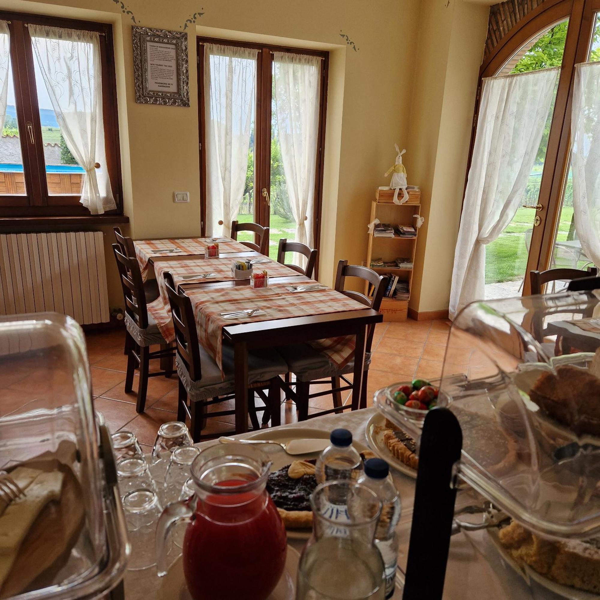 Agriturismo El Crear ซานเปียโตร อิน กาเรียโน ภายนอก รูปภาพ