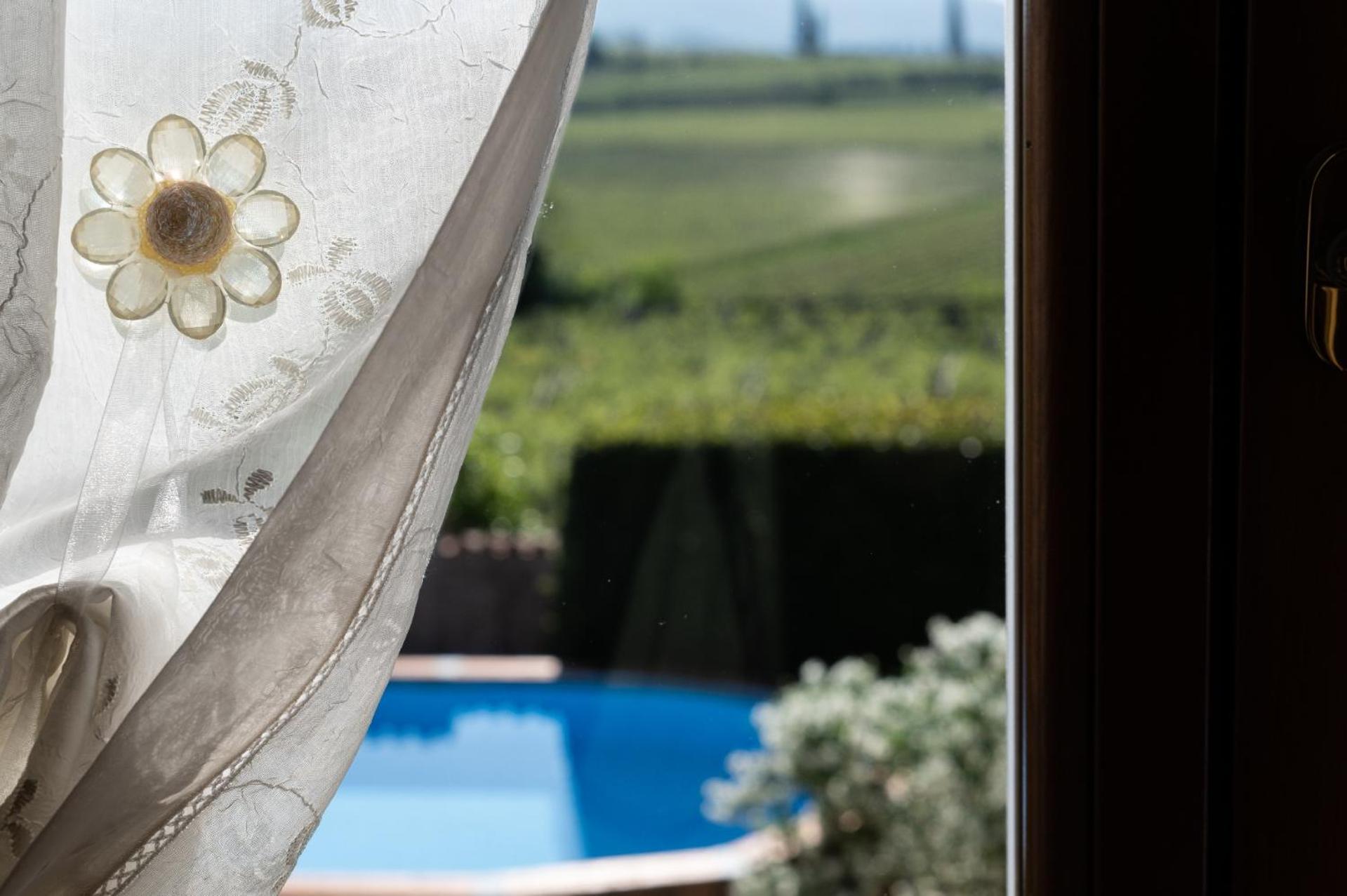 Agriturismo El Crear ซานเปียโตร อิน กาเรียโน ภายนอก รูปภาพ